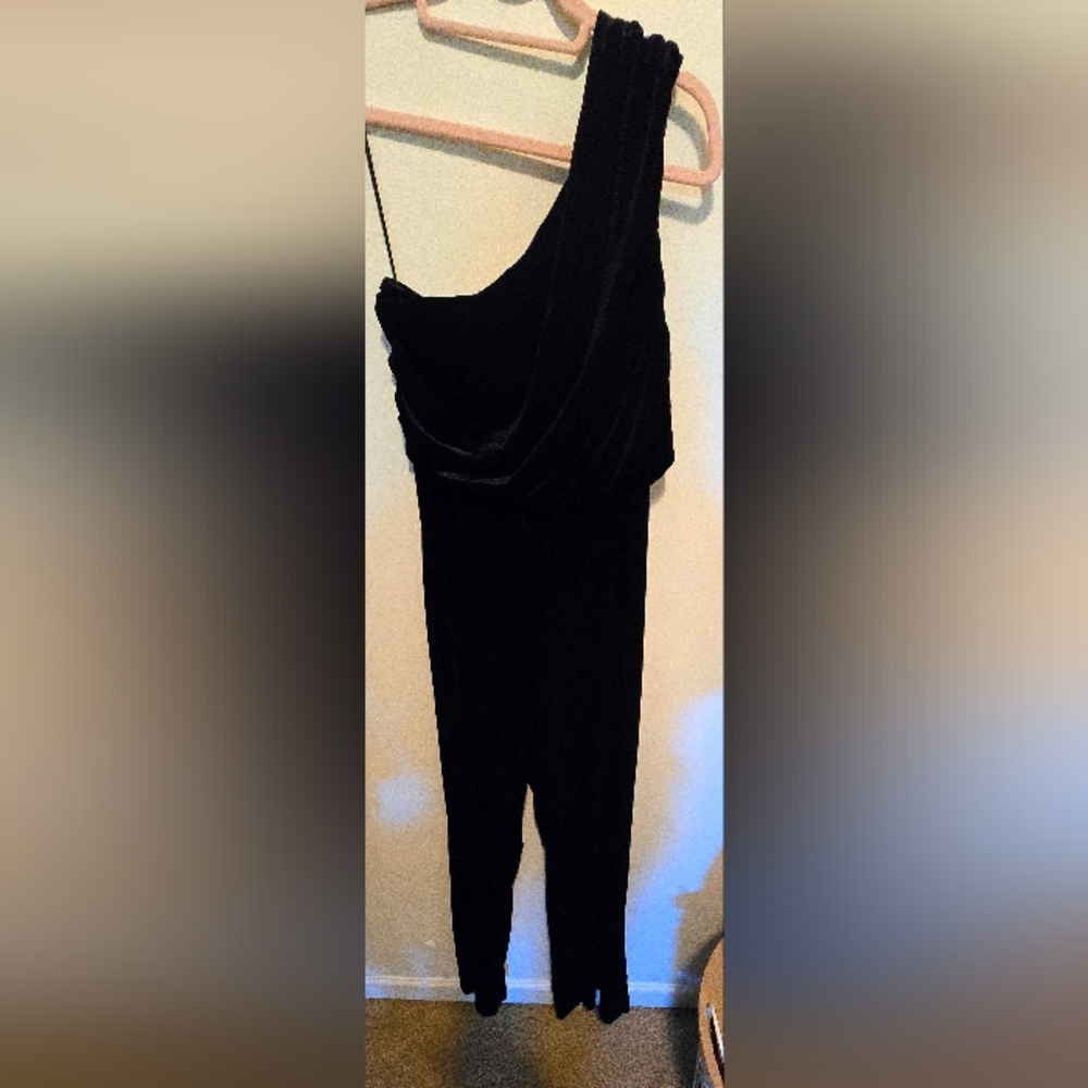 Express velour one shoulder Jumpsuit
